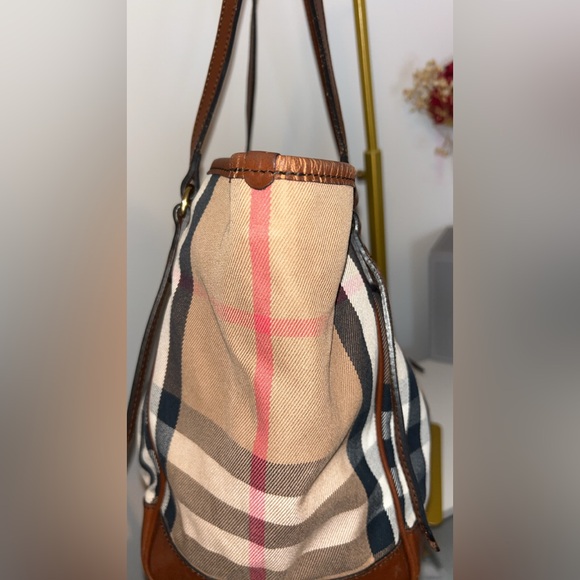 Burberry Canterbury Tote - Picture 2 of 14